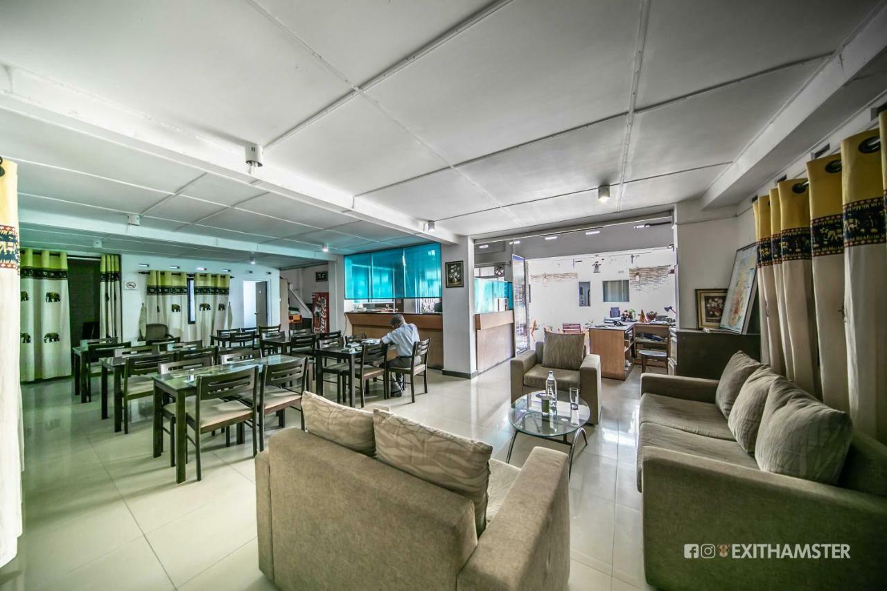 Charlton Kandy City Rest Екстер'єр фото